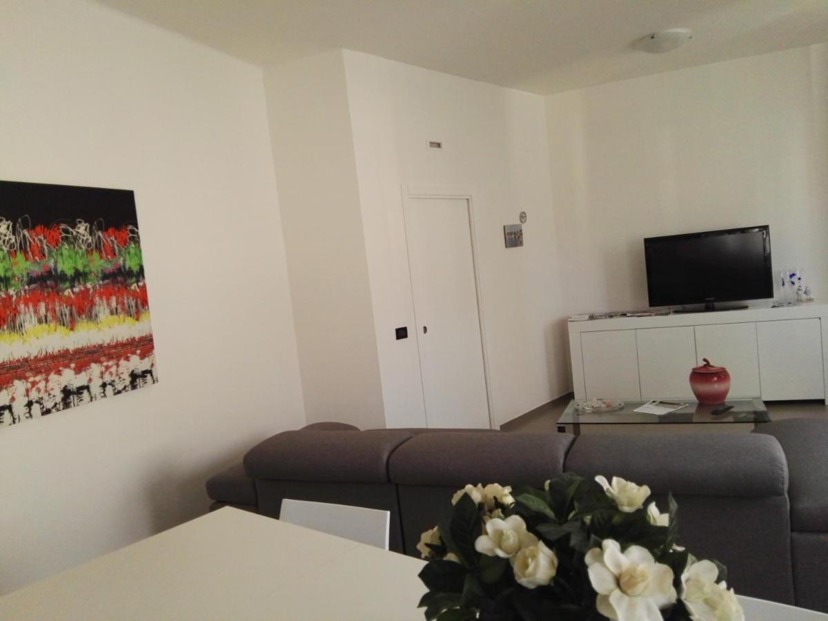 B&B "Al Colle 11" Фано Экстерьер фото